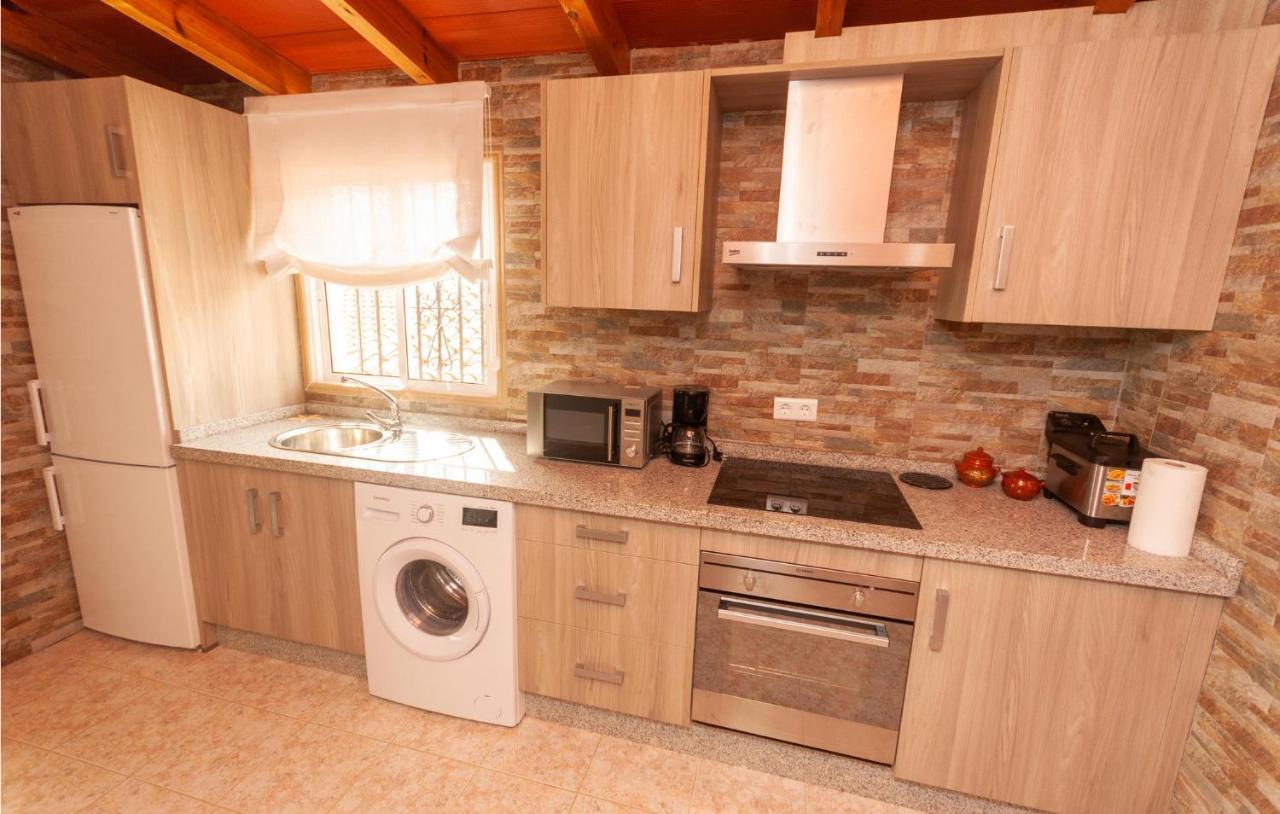 Awesome Home In Antequera With Wifi المظهر الخارجي الصورة